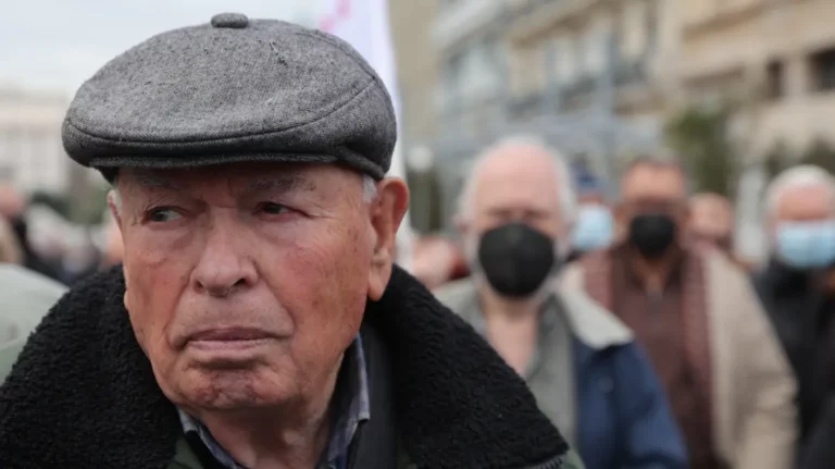 Από 26-28 Ιουλίου οι πληρωμές των συντάξεων