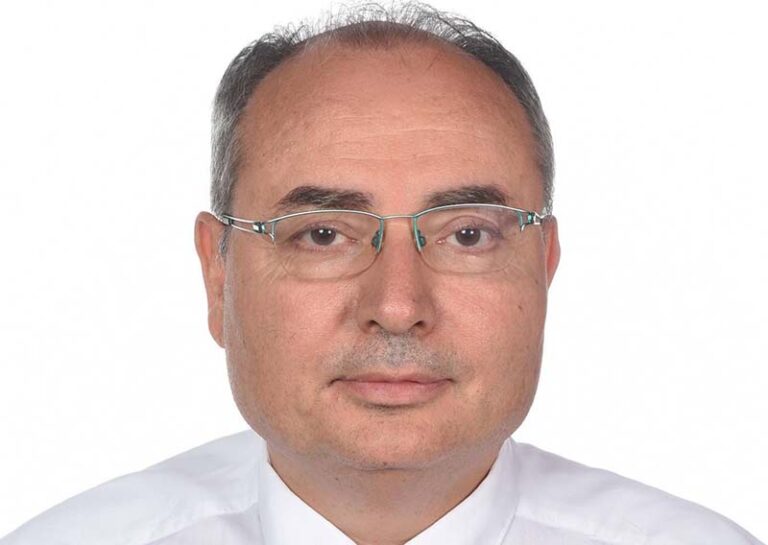 Χούθι, Ινδία και οι δρόμοι του μεταξιού