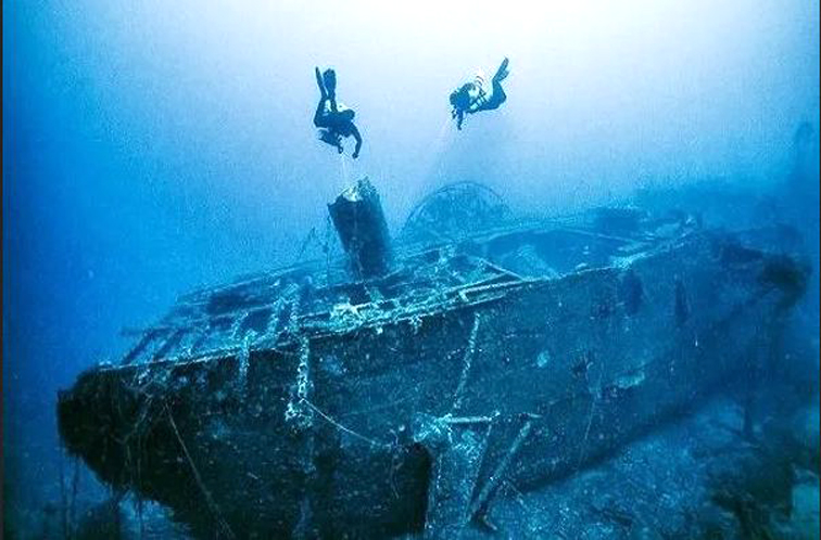 Ο δύτης-θρύλος και τα ιστορικά ναυάγια