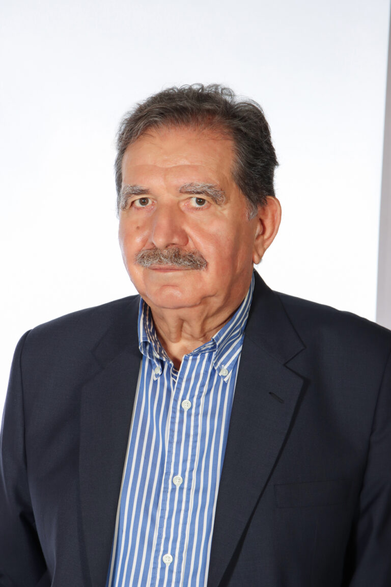 «Από τα κάτω» η νέα μεταπολίτευση