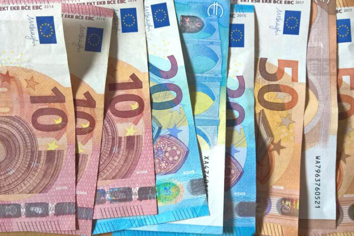 Συντάξεις: Έξτρα χρήματα για όσους εργάστηκαν σε δύο δουλειές