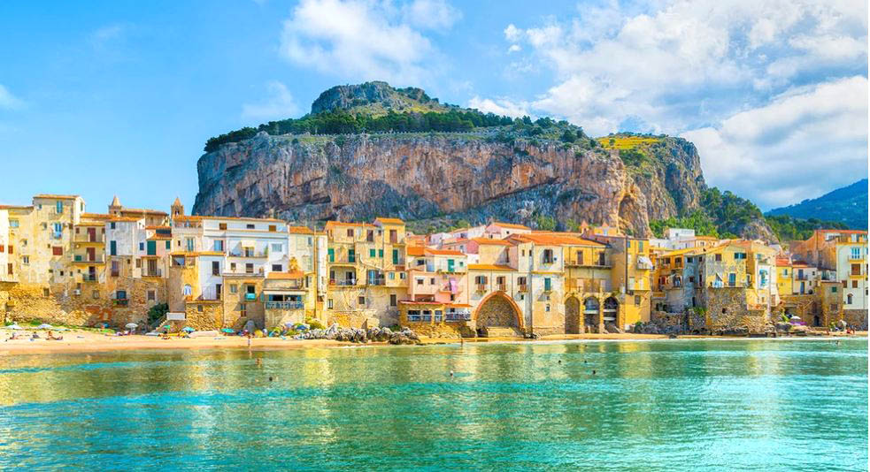 Το Τσεφαλού στην Σικελία θυμίζει την Μονεμβασιά